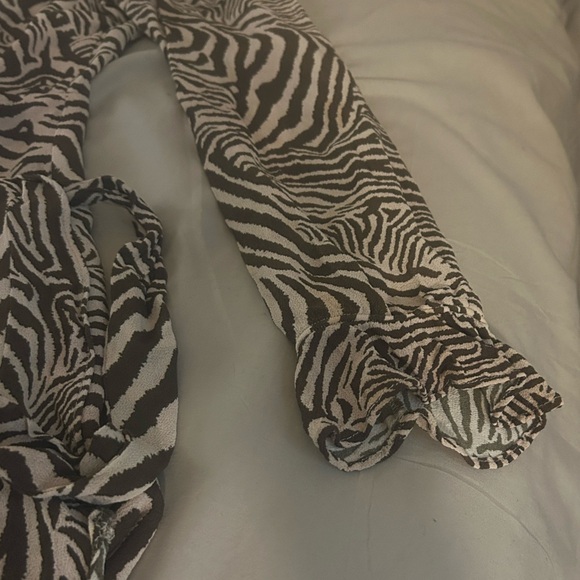 REFORMATION Whitby Zebra Print Long Sleeve Wrap Mini Dress - Picture 6 of 11